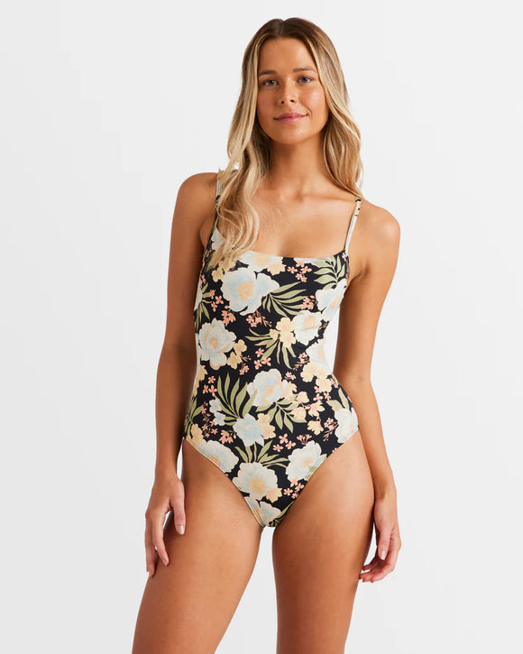 BB LOST COVE MIA DD ONE PIECE